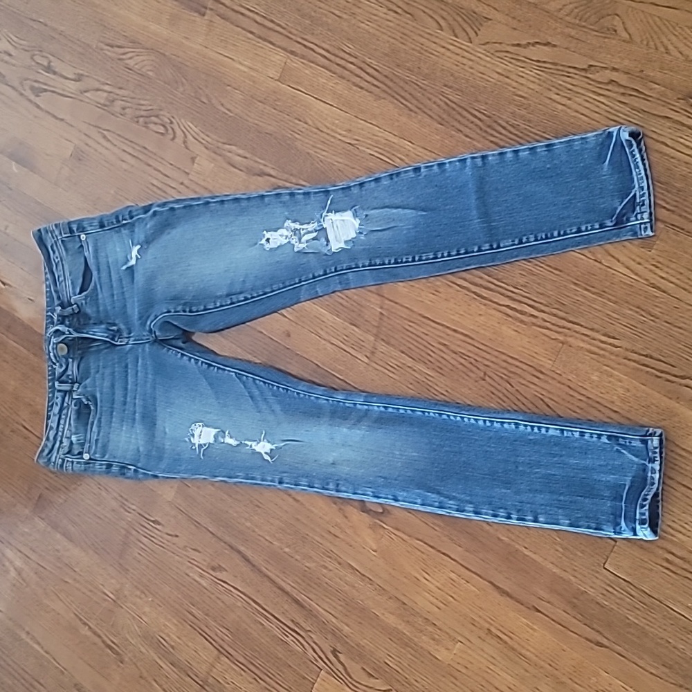 American Eagle Distressed Slouchy Skinny